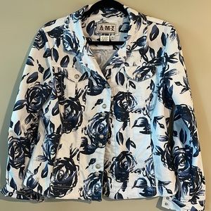 Denim like cotton jacket with snap closure & front pockets in blue/white print